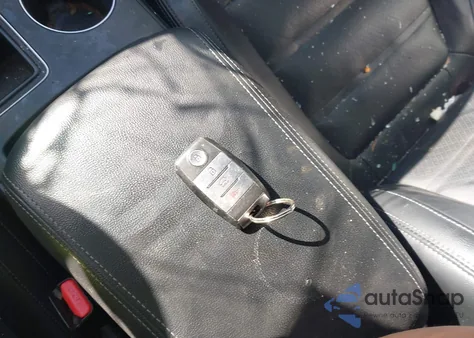 2017 Kia Sorento 2.4L Lx z USA, uszkodzony, nr VIN 5XYPGDA39HG331093